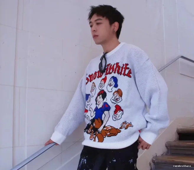 WHITE 24FW SWEATER SNOW Snow White Sweater 0609